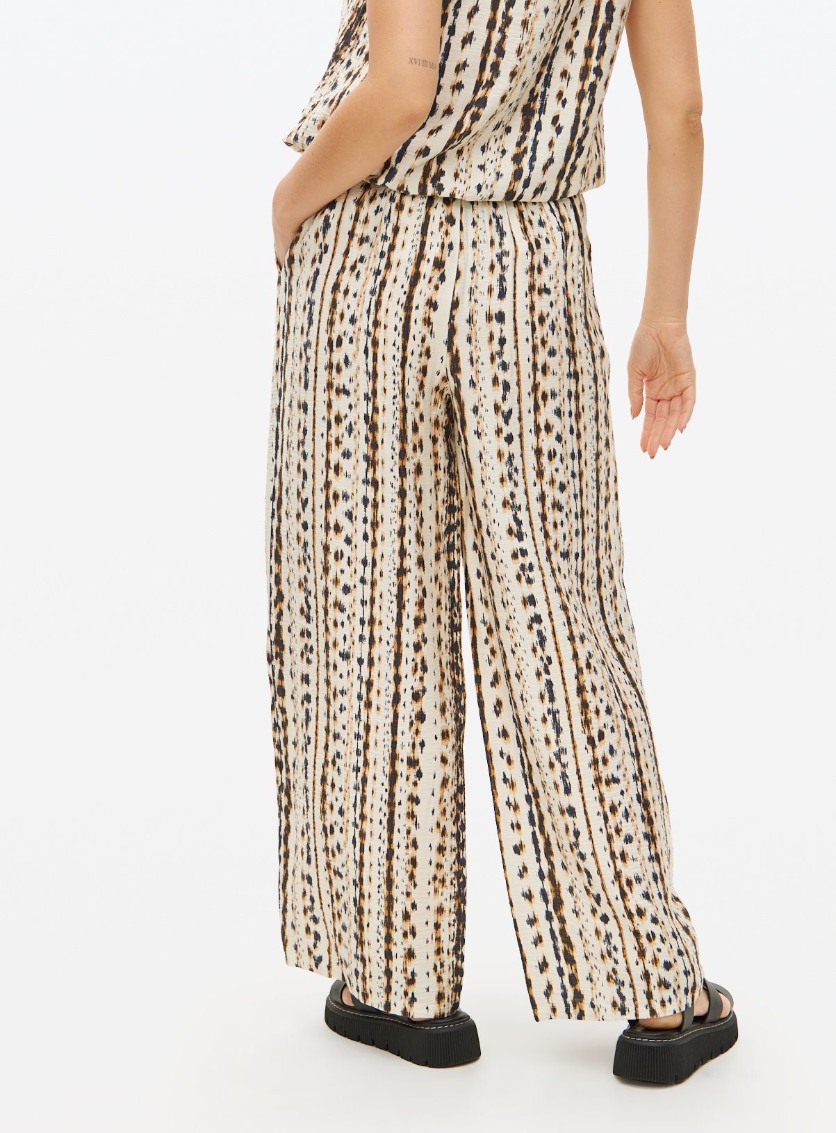 Mono Stripe Print Co-ord Trousers 22 - Image 4 thumbnail